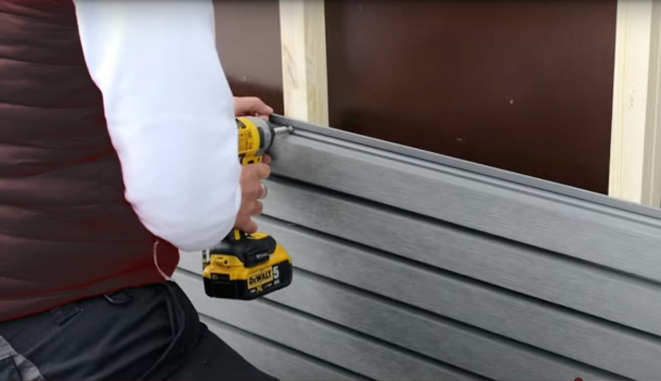installer bardage composite horizontal
